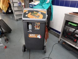 OfficinaRC-cambi automatici-Cornaredo-1.jpg